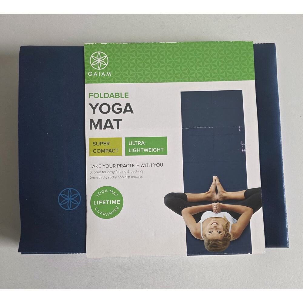 Gaiam Foldable Blue Lightweight Yoga Mat NEW